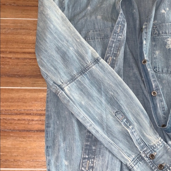 Distressed denim button up shirt XS - Picture 10 of 10